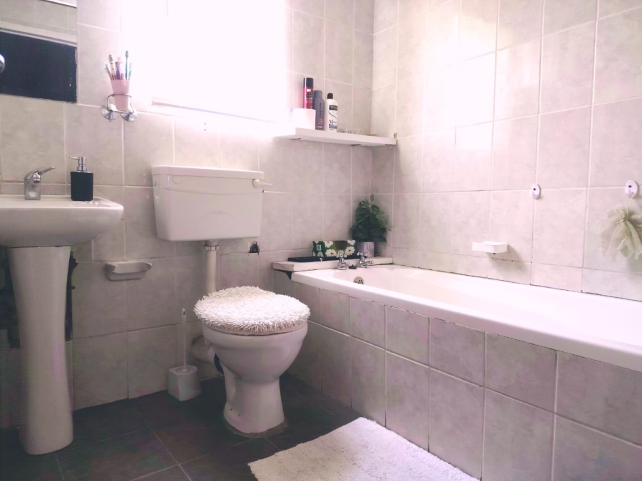 3 Bedroom Property for Sale in Heather Park Western Cape